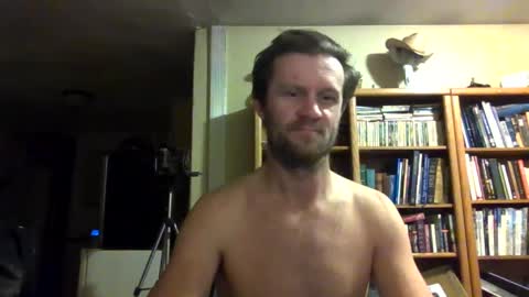 Snapshot of shyguy9387 chatting on February 25, 4:24 am shyguy9387 online show from February 25, 4:24 am