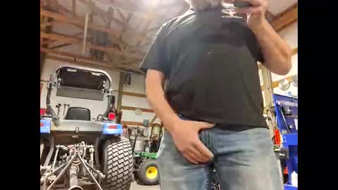 Shy Guy online show from November 10, 9:09 pm