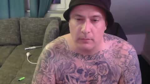 sinalco1975 online show from October 23, 1:42 am