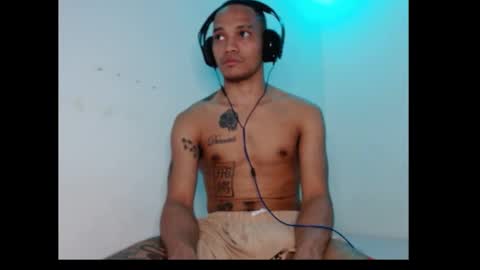 Snapshot of sir_black1 chatting on October 7, 5:28 pm Sir black online show from October 7, 5:28 pm