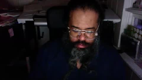 Snapshot of siyah_sakal chatting on December 22, 11:44 am siyah_sakal online show from December 22, 11:44 am