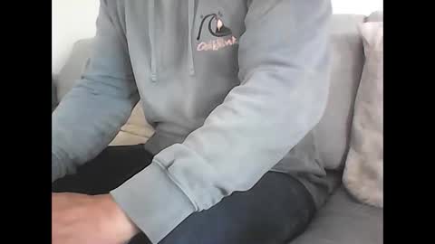 sketchyllew online show from October 11, 11:14 am