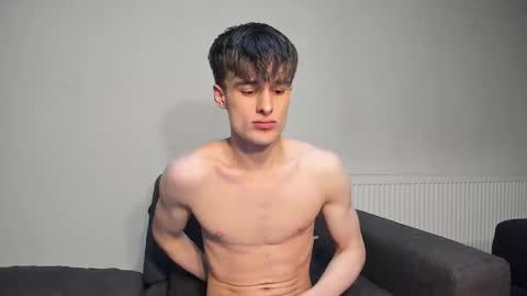 skinnyguywithbigd online show from September 24, 9:02 pm