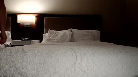 skinnystrong online show from February 20, 6:06 am