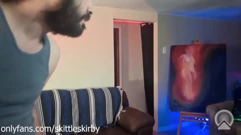 Snapshot of skittleskirby chatting on October 5, 2:37 am Skittles Kirby online show from October 5, 2:37 am