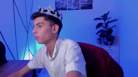 Snapshot of sky_jules chatting on October 21, 3:42 am Daniel online show from October 21, 3:42 am
