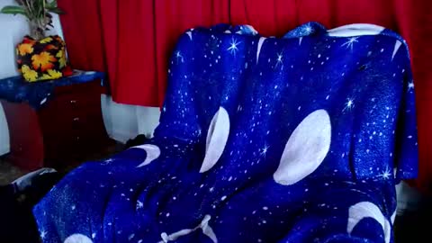 Skyler online show from February 7, 1:02 am