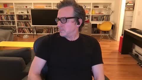 Skyline3371 online show from March 10, 5:00 am