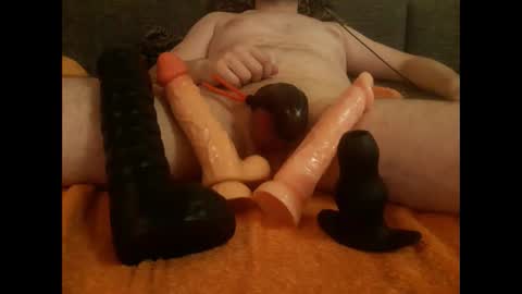 slaveboytoy69 online show from December 14, 6:37 pm