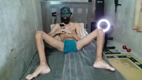 slimdestroyer online show from November 12, 6:02 pm