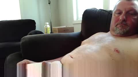 small_weener18 online show from March 28, 4:07 pm