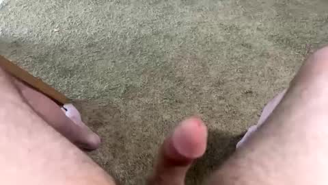 Snapshot of smallguy595 chatting on February 20, 11:21 pm Shauns small cock online show from February 20, 11:21 pm