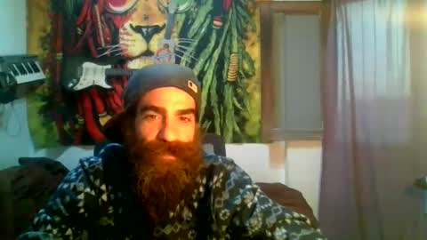 Snapshot of smile3555 chatting on December 17, 7:29 am willy online show from December 17, 7:29 am