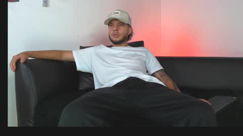 777 online show from March 3, 1:13 am