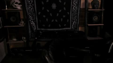 Snapshot of smokey915 chatting on December 30, 6:09 am Smokey915 online show from December 30, 6:09 am