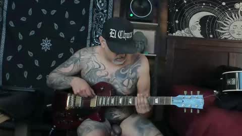 Snapshot of smokey915 chatting on March 11, 6:52 pm Smokey915 online show from March 11, 6:52 pm