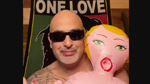 Snapshot of smokey915 chatting on February 8, 2:58 am Smokey915 online show from February 8, 2:58 am