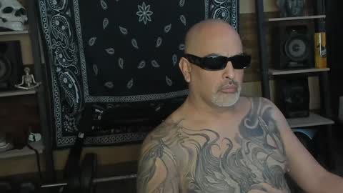 Snapshot of smokey915 chatting on December 28, 11:16 pm Smokey915 online show from December 28, 11:16 pm