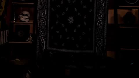 Snapshot of smokey915 chatting on December 20, 9:11 am Smokey915 online show from December 20, 9:11 am