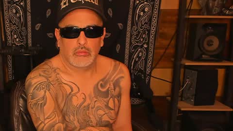 Snapshot of smokey915 chatting on January 31, 9:48 am Smokey915 online show from January 31, 9:48 am