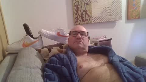 Snapshot of sneakerboy18 chatting on January 16, 9:16 am sneakerboy18 online show from January 16, 9:16 am