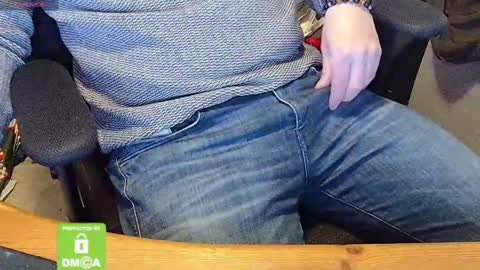 Sneakybill online show from February 26, 7:42 am