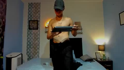 son_hades online show from January 18, 8:44 pm