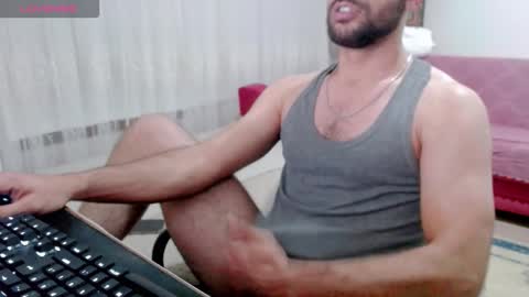 luis online show from October 29, 9:40 pm