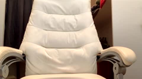 soulsucker28 online show from November 29, 4:25 am