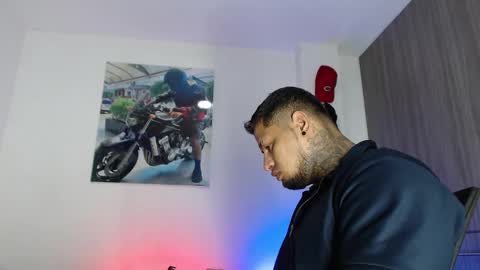 soy_apolo online show from November 18, 3:27 pm