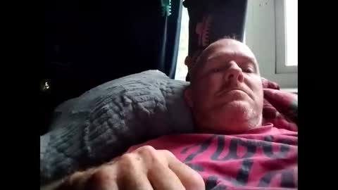 Snapshot of sparkybull135 chatting on September 17, 12:17 pm sparkybull135 online show from September 17, 12:17 pm