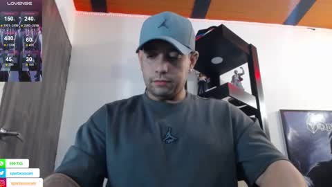 Snapshot of spartacus_cam chatting on January 4, 5:27 am     online show from January 4, 5:27 am