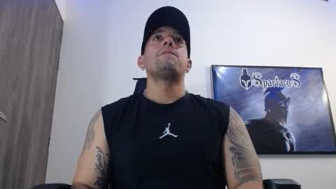 Snapshot of spartacus_cam chatting on September 17, 5:41 am     online show from September 17, 5:41 am