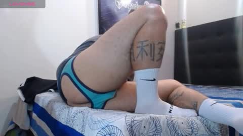 Snapshot of spartacus_cam chatting on January 28, 6:27 am     online show from January 28, 6:27 am