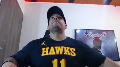 Snapshot of spartacus_cam chatting on October 14, 5:36 am     online show from October 14, 5:36 am