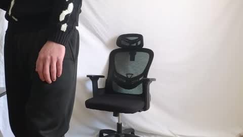 Marco. When Im offline you can view premium content in bio online show from February 5, 12:56 pm