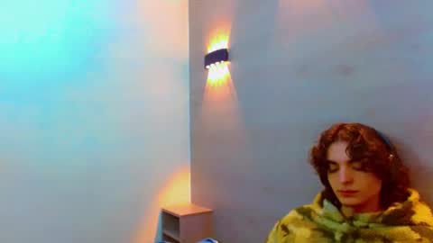 ethan online show from October 25, 2:19 pm