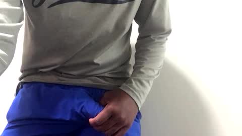 steel_950358 online show from April 22, 7:40 pm