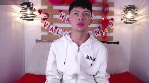 Steev online show from February 12, 3:51 am