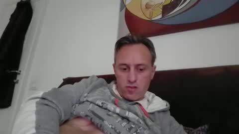 sten015 online show from February 11, 1:49 pm