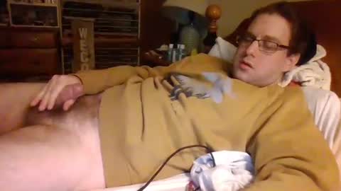 Ian23602 online show from December 17, 1:02 am