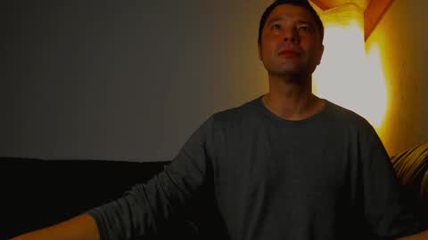 sternhagel online show from December 9, 7:13 pm