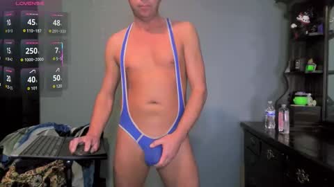 Im Yours online show from November 16, 3:52 am