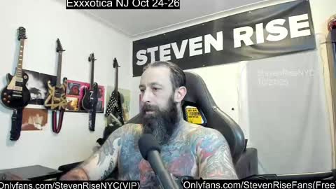 Snapshot of stevenrisenyc chatting on October 22, 2:37 am StevenRiseNYC online show from October 22, 2:37 am