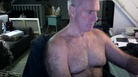 stevetwo online show from January 6, 10:15 pm