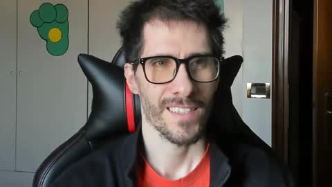 Snapshot of stevex870 chatting on October 7, 2:43 pm Steve online show from October 7, 2:43 pm