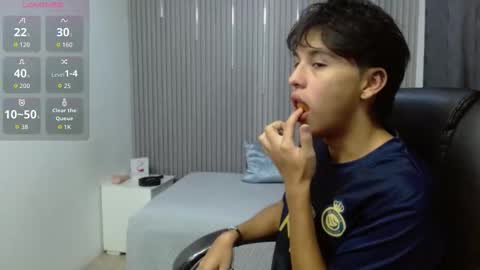 Stiwen online show from February 19, 2:24 pm