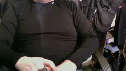 stogiestudcountryboy online show from December 1, 7:28 pm