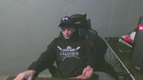 Snapshot of stonedpanda77 chatting on February 1, 7:05 am stonedpanda77 online show from February 1, 7:05 am