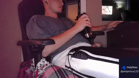 stoner394 online show from April 10, 7:04 am